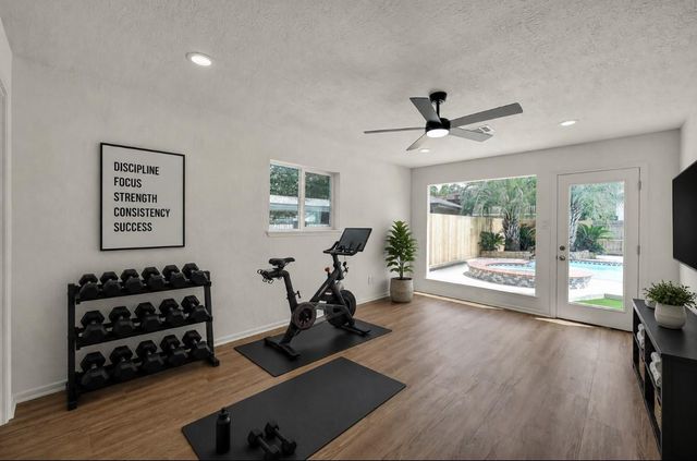 47 Devonshire Drive, Conroe, TX 77304