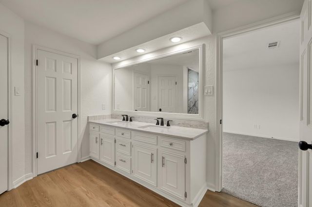 47 Devonshire Drive, Conroe, TX 77304