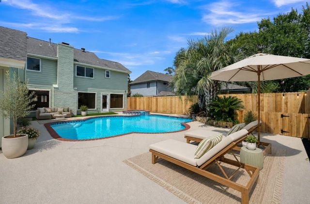 47 Devonshire Drive, Conroe, TX 77304