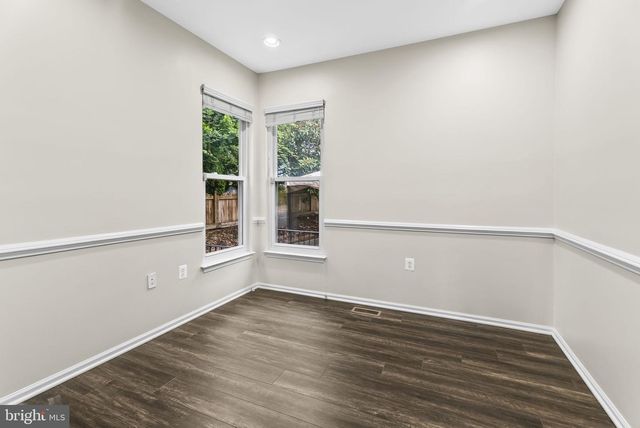 12901 CEDAR GLEN LN, Herndon, VA 20171