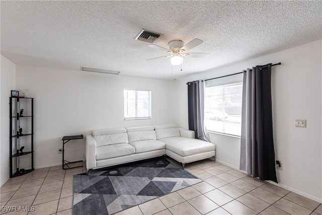 5106 Lee CIR S, Lehigh Acres, FL 33971