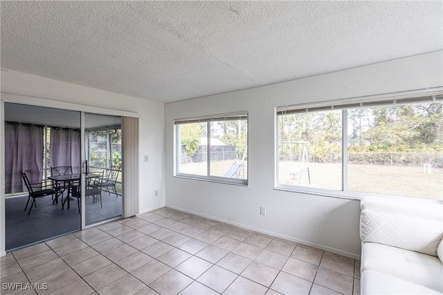 5106 Lee CIR S, Lehigh Acres, FL 33971