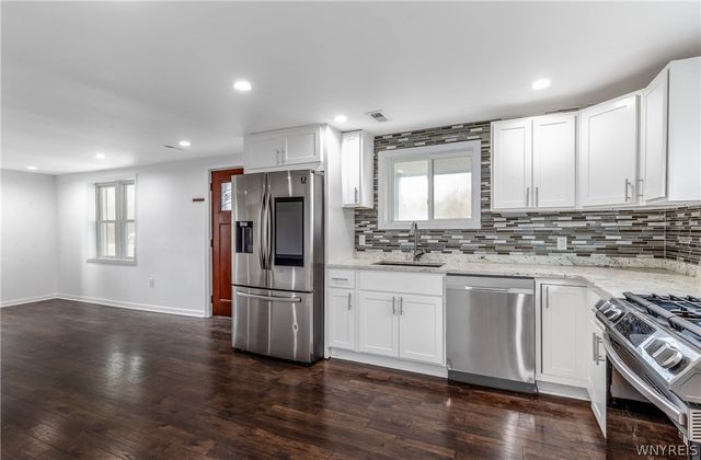 365 Elmwood Road, Grand Island, NY 14072