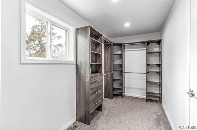 365 Elmwood Road, Grand Island, NY 14072