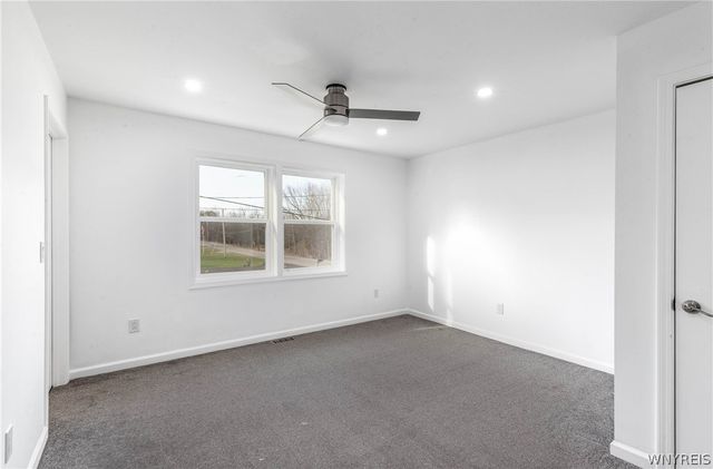 365 Elmwood Road, Grand Island, NY 14072