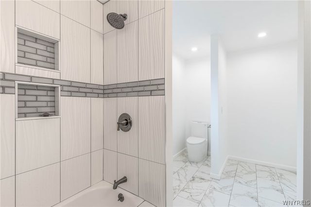 365 Elmwood Road, Grand Island, NY 14072