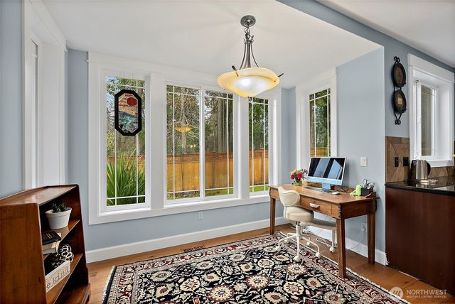 2712 Sunset Court, Steilacoom, WA 98388