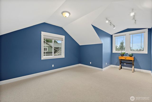 2712 Sunset Court, Steilacoom, WA 98388