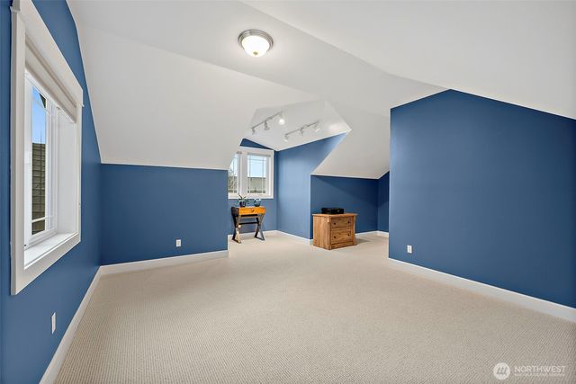 2712 Sunset Court, Steilacoom, WA 98388