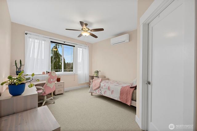 2712 Sunset Court, Steilacoom, WA 98388