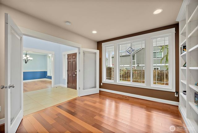 2712 Sunset Court, Steilacoom, WA 98388