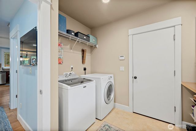 2712 Sunset Court, Steilacoom, WA 98388