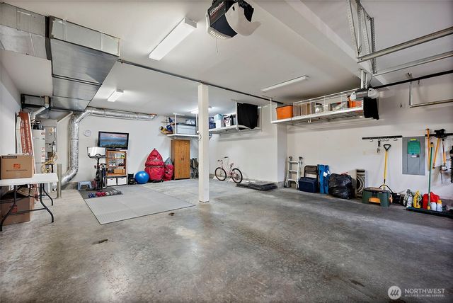 2712 Sunset Court, Steilacoom, WA 98388