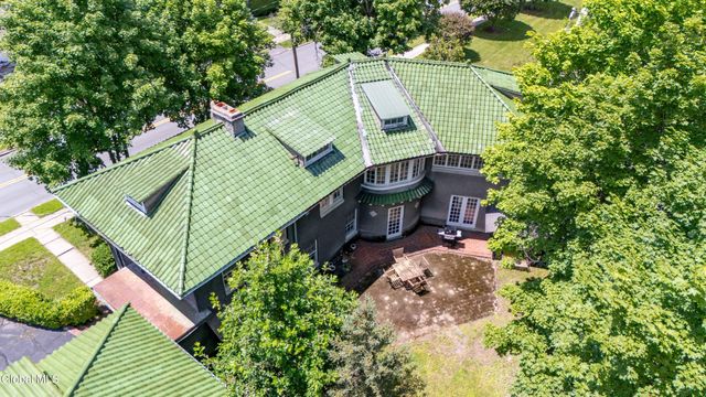 8 Union Place, Johnstown, NY 12095