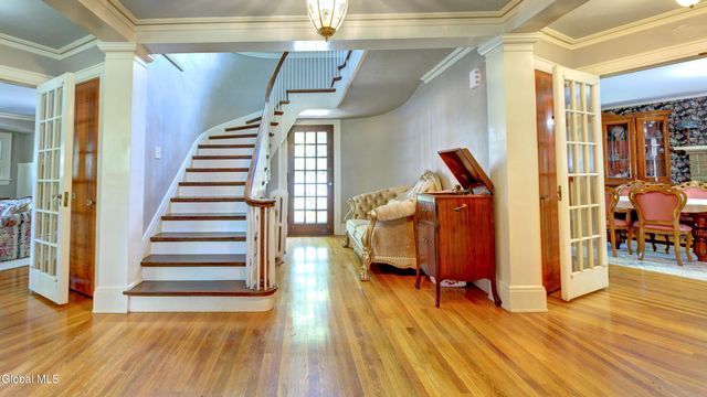8 Union Place, Johnstown, NY 12095