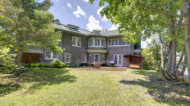 8 Union Place, Johnstown, NY 12095