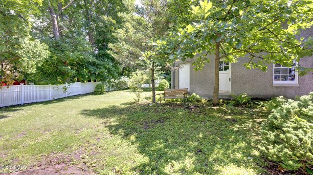 8 Union Place, Johnstown, NY 12095