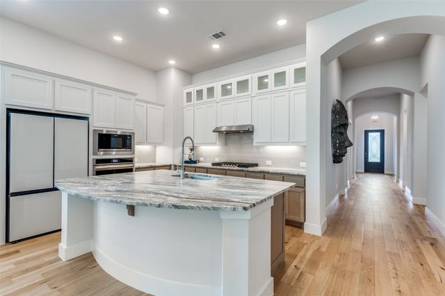 1835 Bell Court, Van Alstyne, TX 75495