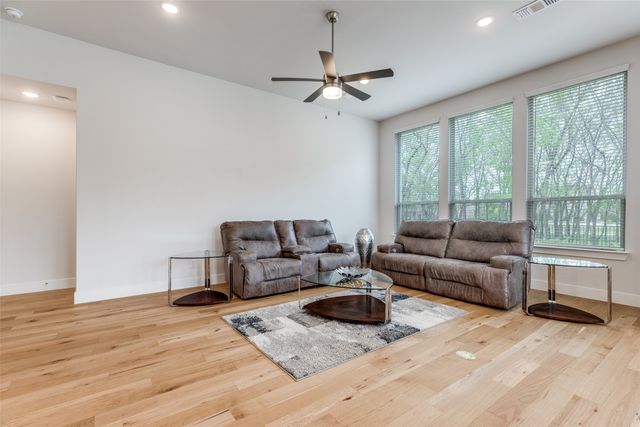 1835 Bell Court, Van Alstyne, TX 75495