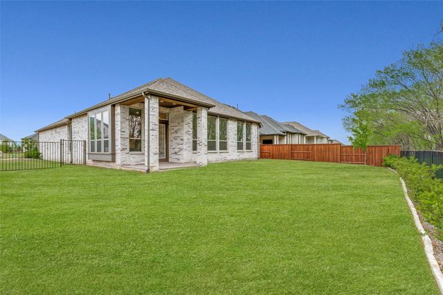 1835 Bell Court, Van Alstyne, TX 75495