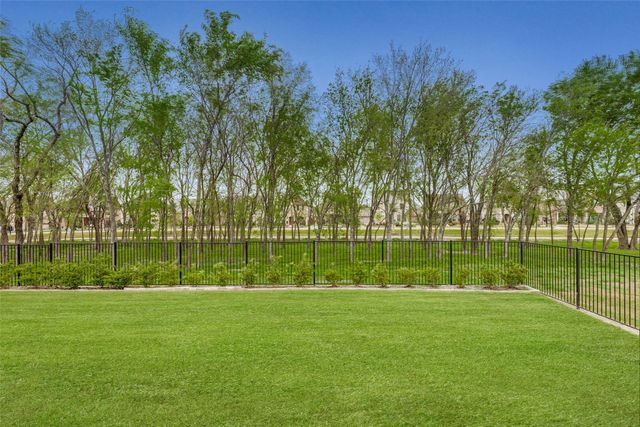 1835 Bell Court, Van Alstyne, TX 75495