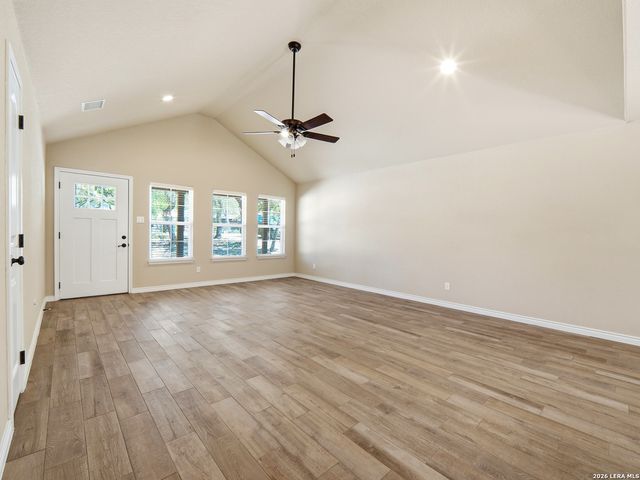 1530 Bob White Dr, Spring Branch, TX 78070