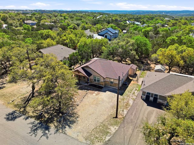 1530 Bob White Dr, Spring Branch, TX 78070
