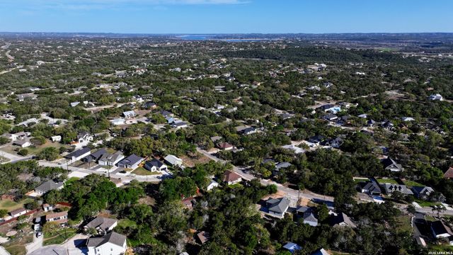 1530 Bob White Dr, Spring Branch, TX 78070