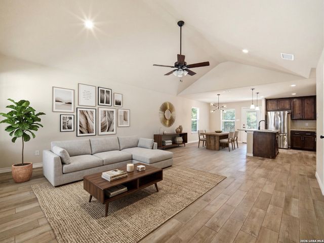 1530 Bob White Dr, Spring Branch, TX 78070