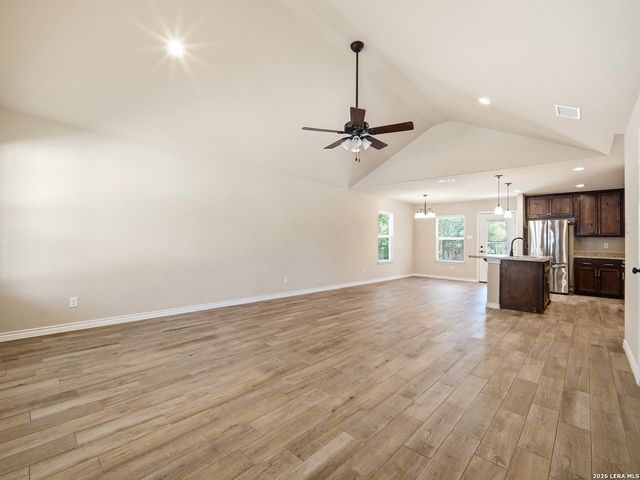 1530 Bob White Dr, Spring Branch, TX 78070