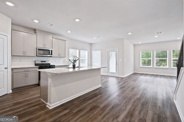 1638 High Falls Lane, Grayson, GA 30017