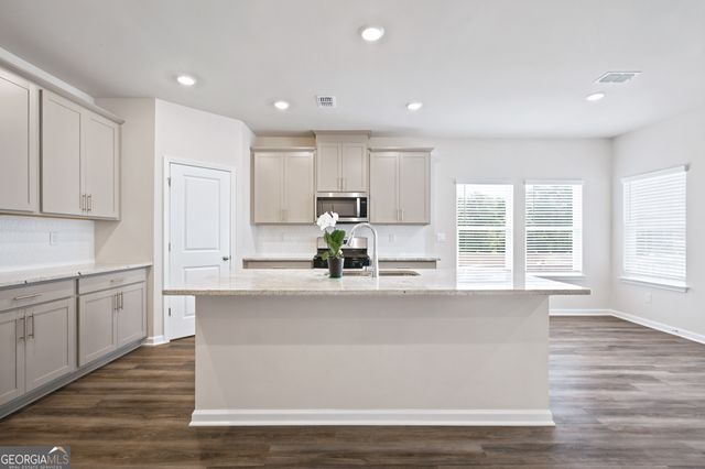 1638 High Falls Lane, Grayson, GA 30017