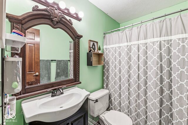 5542 Painted Maple Court, Indianapolis, IN 46254