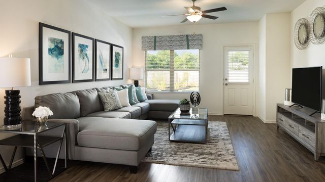 109 Imola ST, Hutto, TX 78634