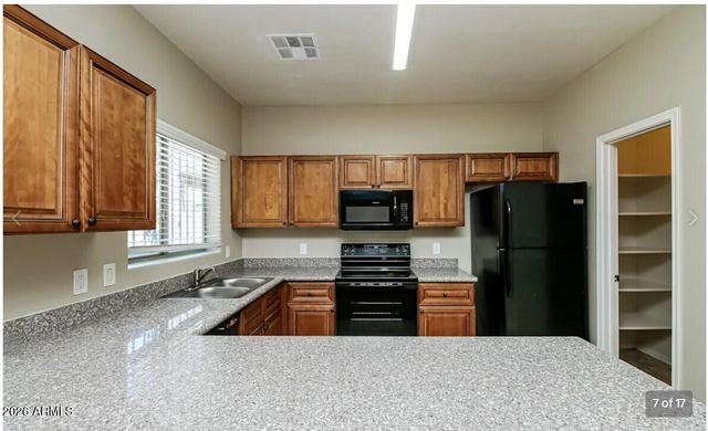 5814 S 11TH Street, Phoenix, AZ 85040