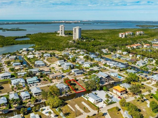 24526 Redfish ST, Bonita Springs, FL 34134