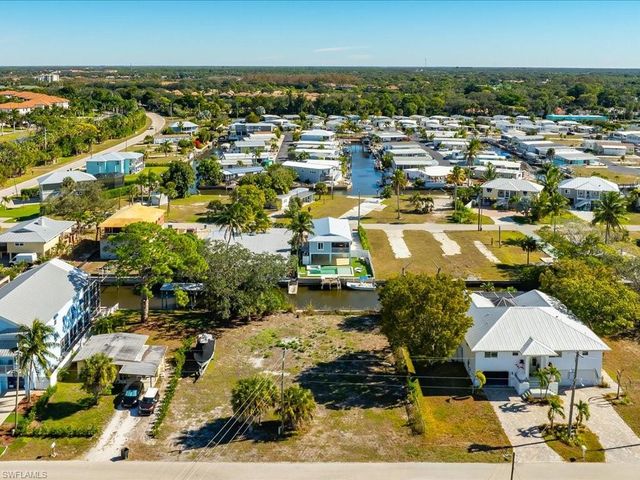 24526 Redfish ST, Bonita Springs, FL 34134