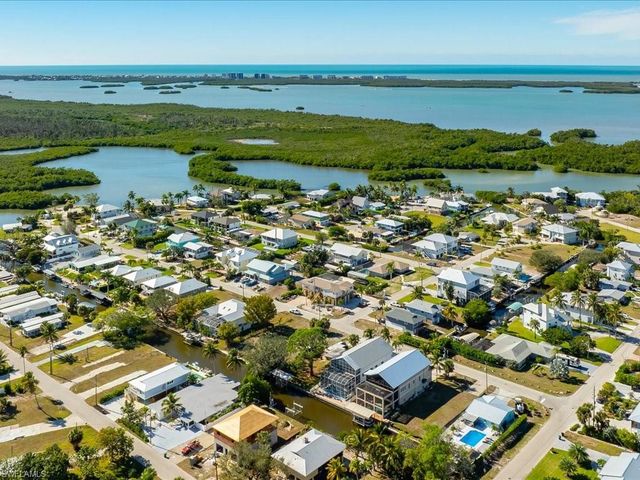 24526 Redfish ST, Bonita Springs, FL 34134