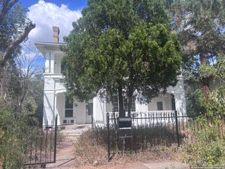 235 W Mistletoe, San Antonio, TX 78212