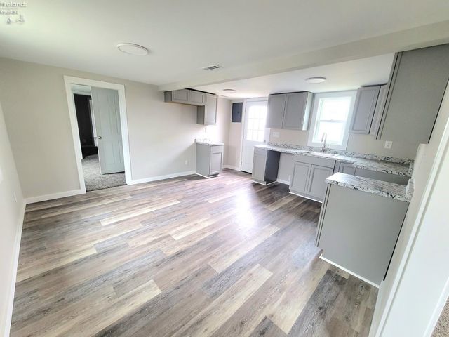 748 S. Front, Fremont, OH 43420