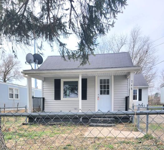 748 S. Front, Fremont, OH 43420