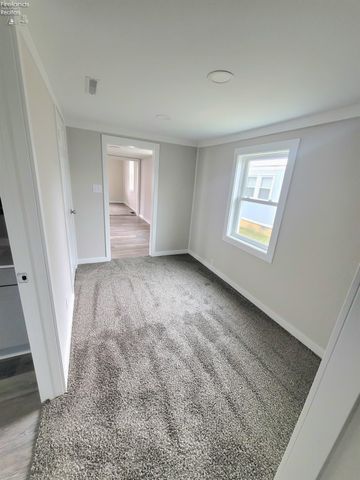 748 S. Front, Fremont, OH 43420