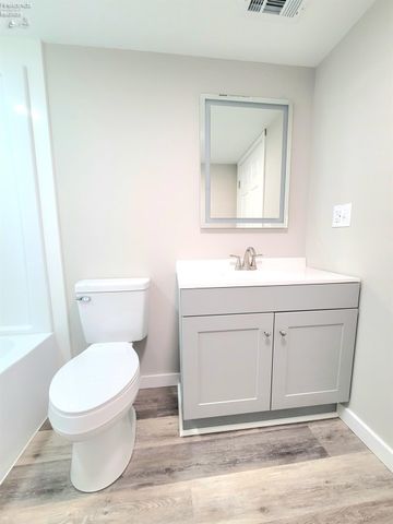 748 S. Front, Fremont, OH 43420