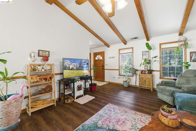 21440 N Tuolumne Rd, Twain Harte, CA 95383