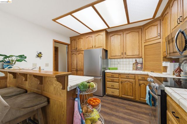 21440 N Tuolumne Rd, Twain Harte, CA 95383