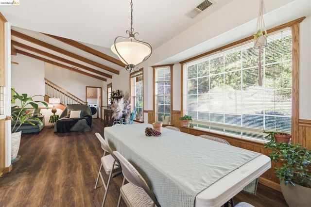 21440 N Tuolumne Rd, Twain Harte, CA 95383