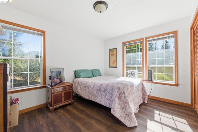 21440 N Tuolumne Rd, Twain Harte, CA 95383