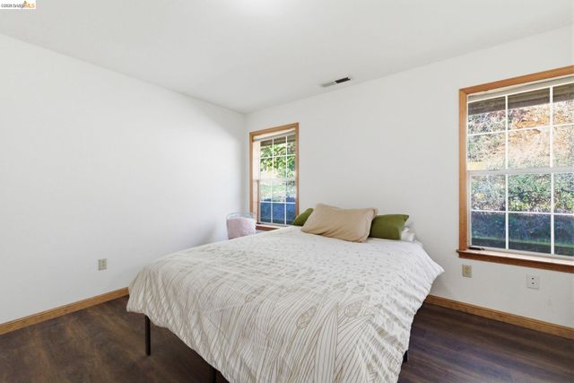 21440 N Tuolumne Rd, Twain Harte, CA 95383