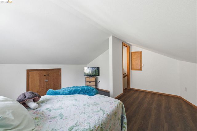 21440 N Tuolumne Rd, Twain Harte, CA 95383