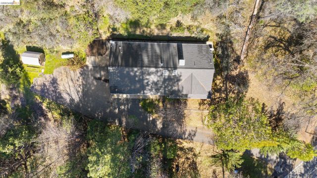 21440 N Tuolumne Rd, Twain Harte, CA 95383